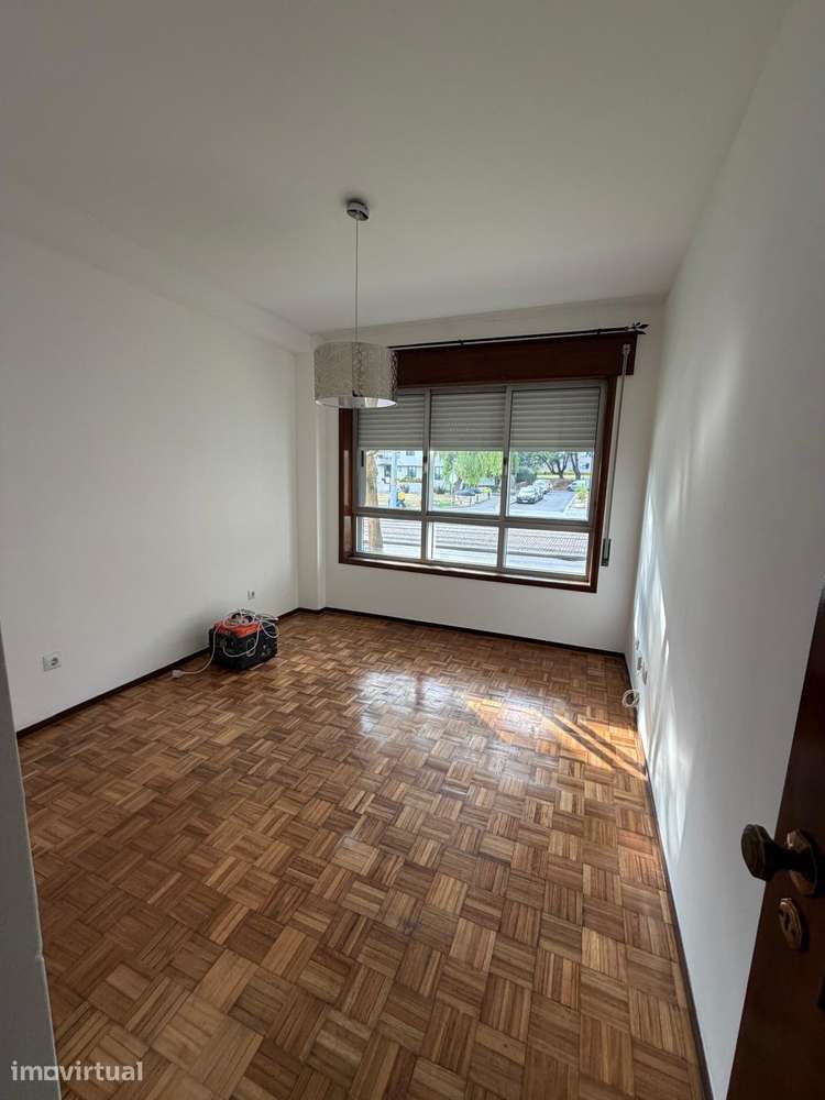 Apartamento, 95 m², São Mamede de Infesta e Senhora da Hora - Grande imagem: 3/6