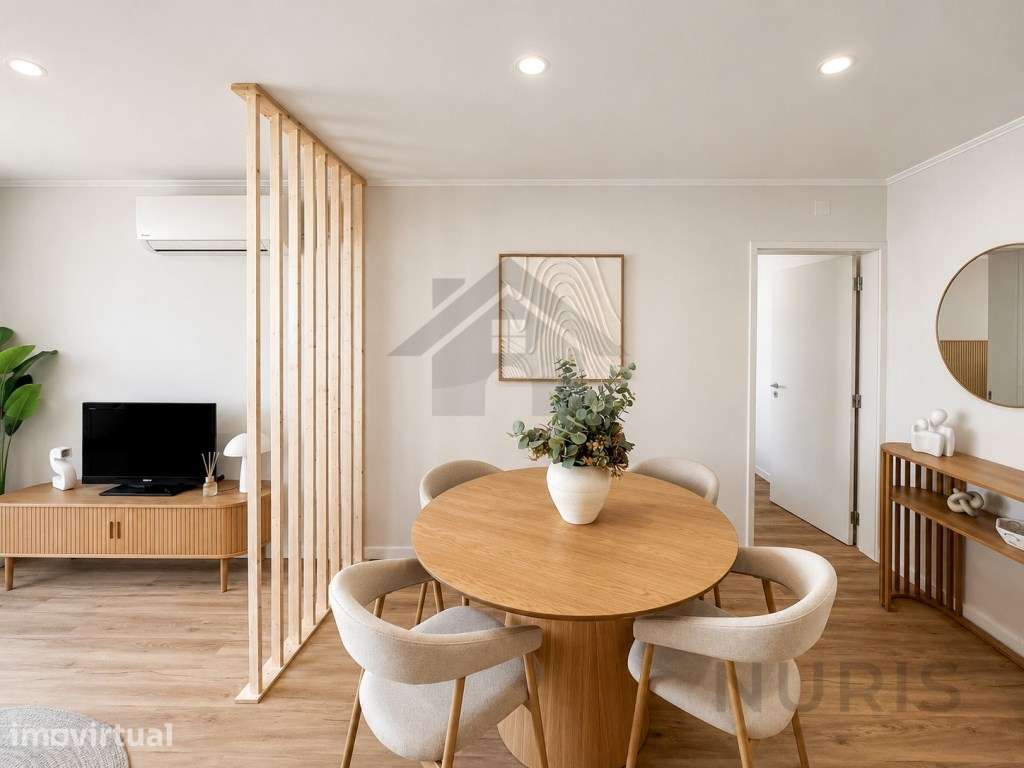 Apartamento T1 com Vista Mar, na primeira Linha da Praia da Rocha -... - Grande imagem: 5/21