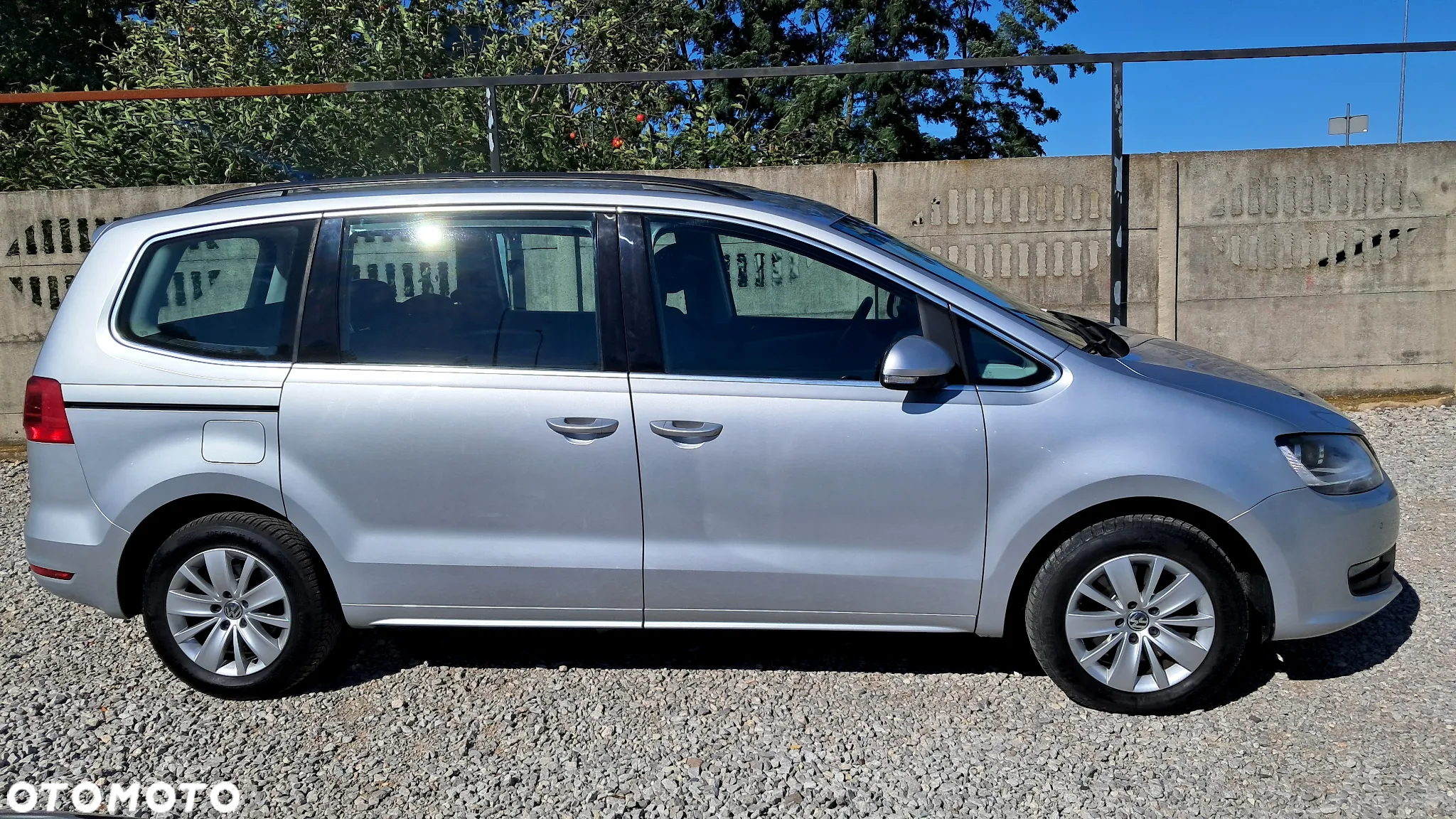 Volkswagen Sharan 2.0 TDI BlueMotion Technology Highline - 9