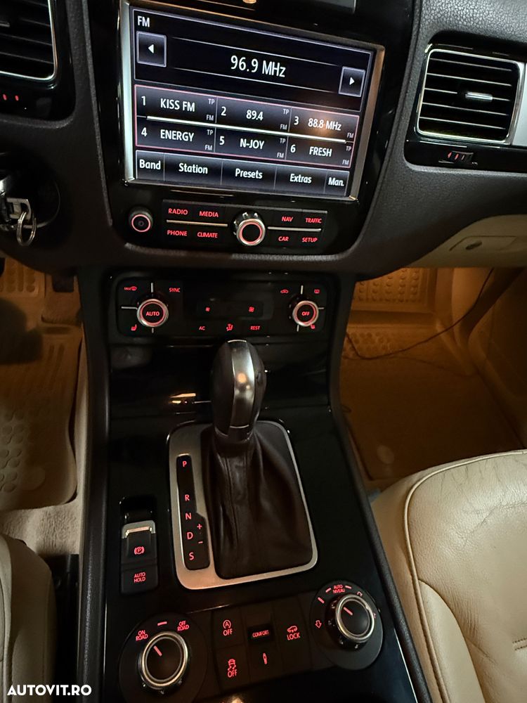 Volkswagen Touareg 3.0 V6 TDI BMT - 7