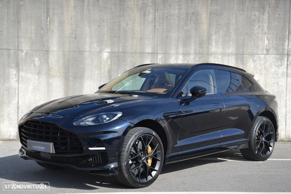 Aston Martin DBX 707