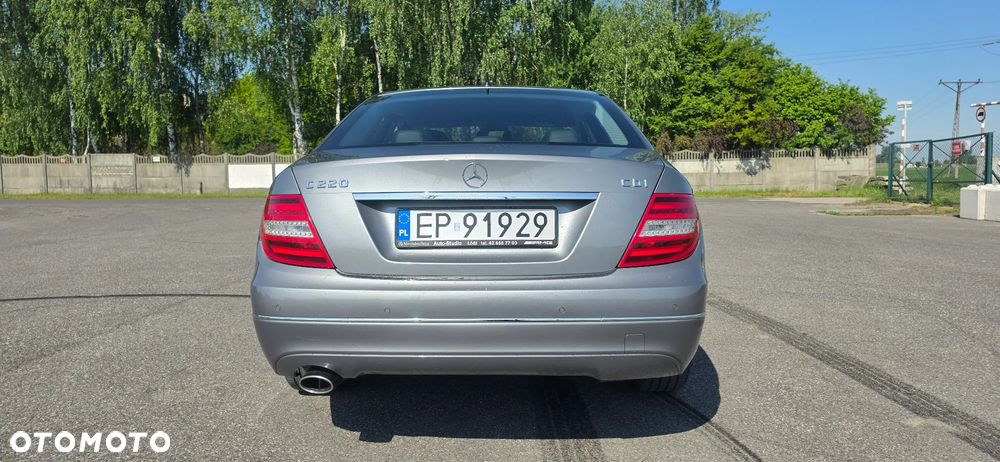 Mercedes-Benz Klasa C 220 CDI DPF Automatik BlueEFFICIENCY Avantgarde - 8