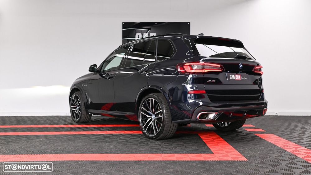 BMW X5 45 e xDrive Pack M - 24
