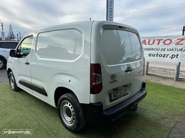 Toyota PROACE CITY 3 LUG. - 4
