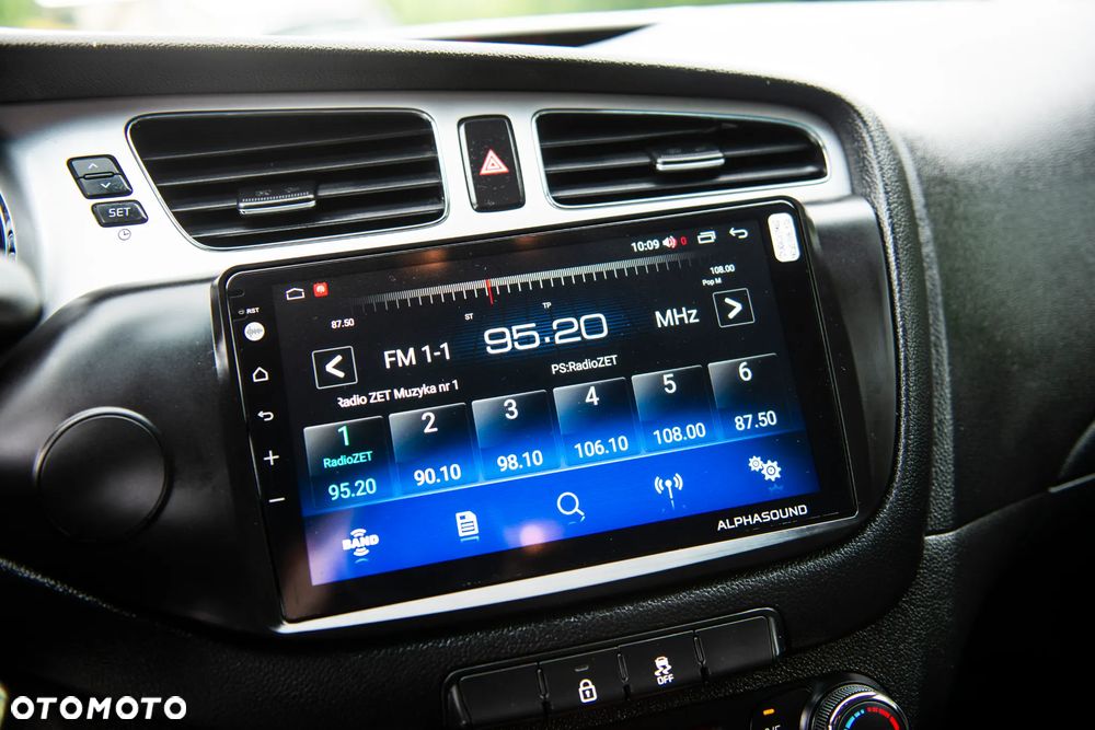 Kia Ceed 1.6 GDI ISG Vision - 22