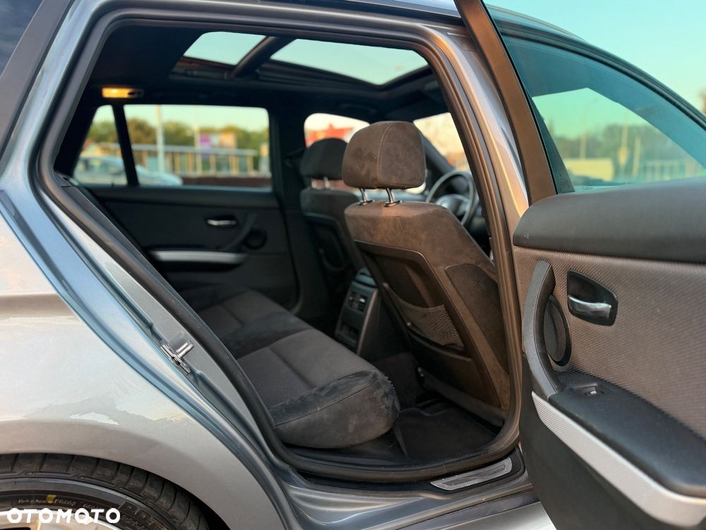 BMW Seria 3 - 24