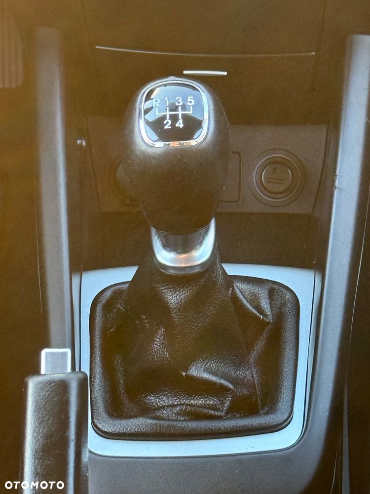 Kia Ceed - 29
