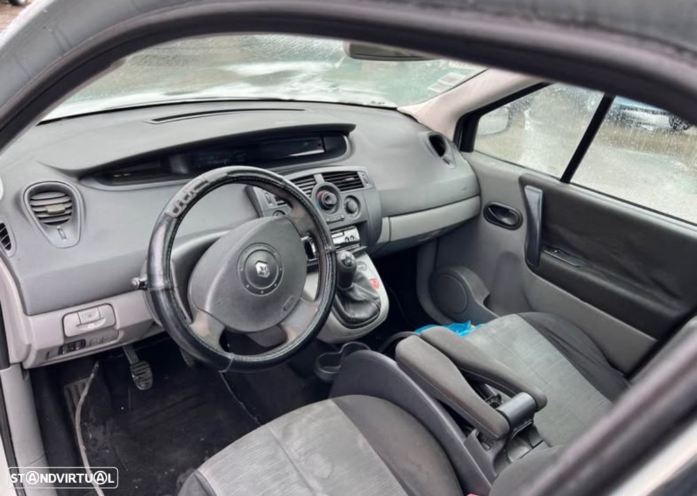 Renault Grand Scénic - 7