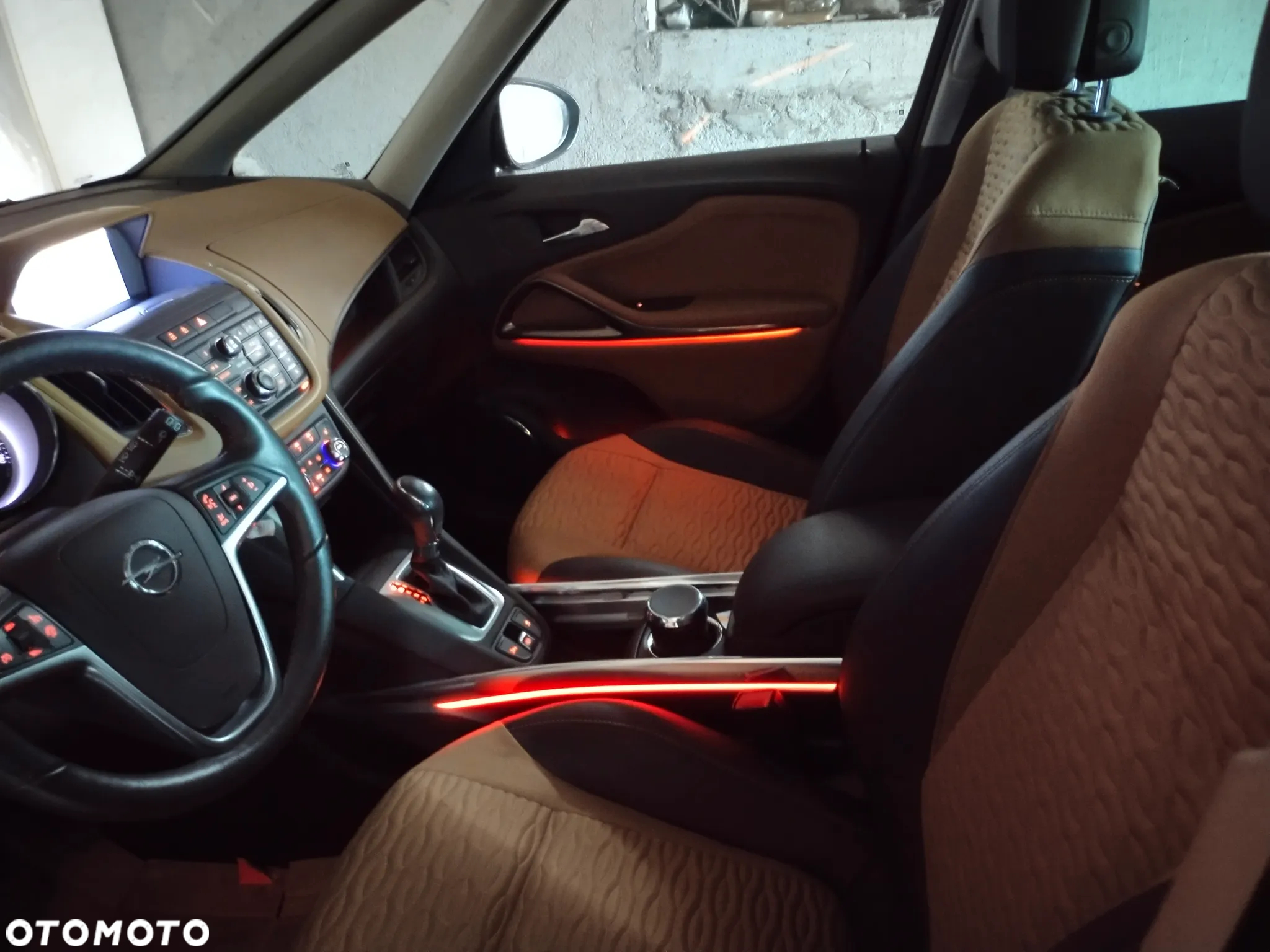 Opel Zafira Tourer 2.0 CDTI Automatik Style - 12
