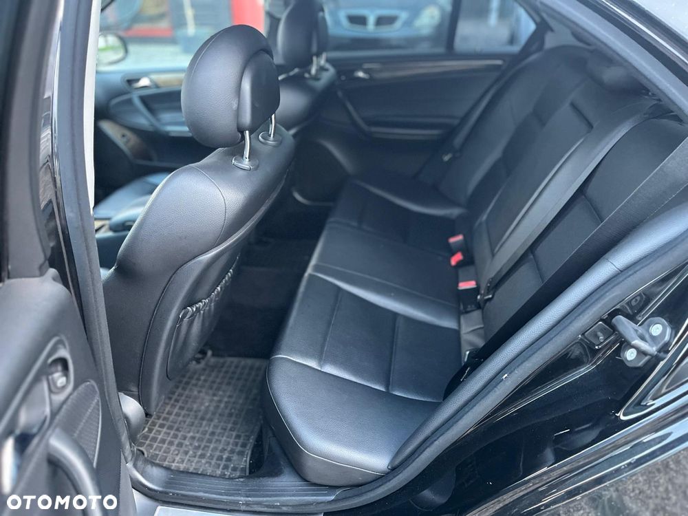 Mercedes-Benz Klasa C 180 Kompressor Automatik Avantgarde Sport Edition - 14