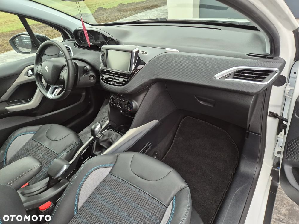 Peugeot 2008 1.6 BlueHDi Allure - 33