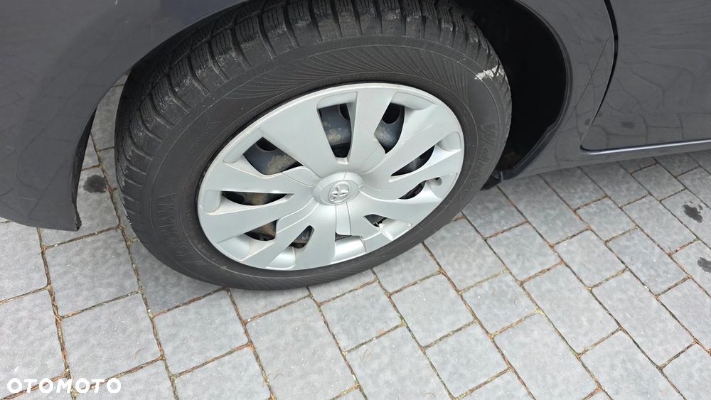 Toyota Yaris 1.5 Active - 12