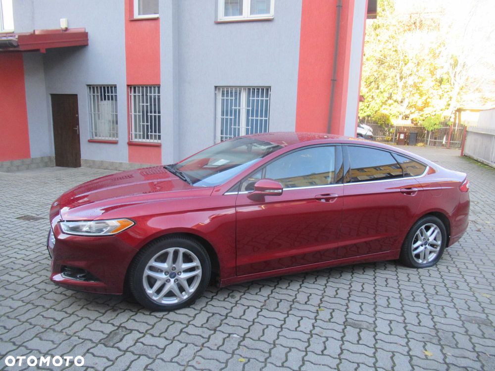 Ford Fusion - 8