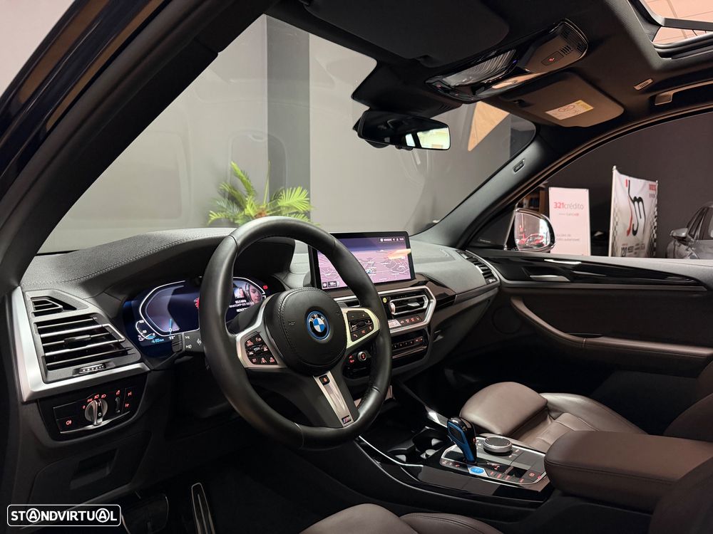 BMW iX3 M Sport Impressive - 17