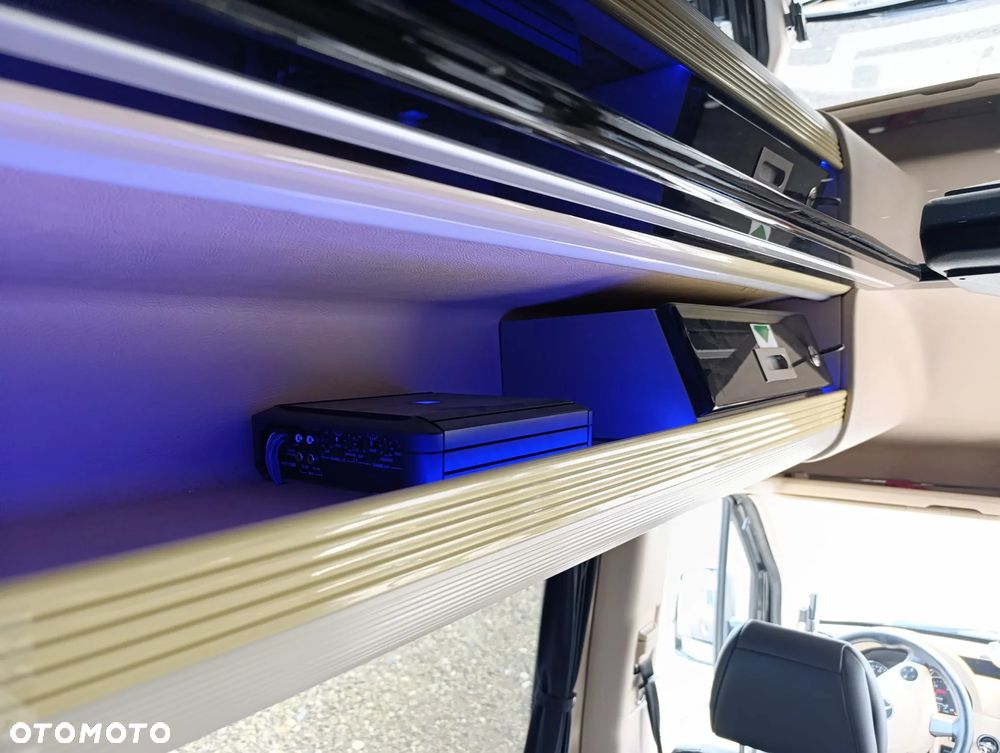 Mercedes-Benz Sprinter 519 - 27