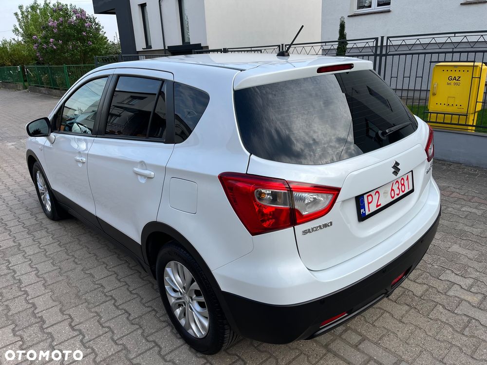 Suzuki SX4 S-Cross 1.6 Premium - 3