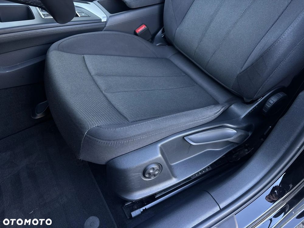 Audi A4 Avant 2.0 TDI S tronic - 12