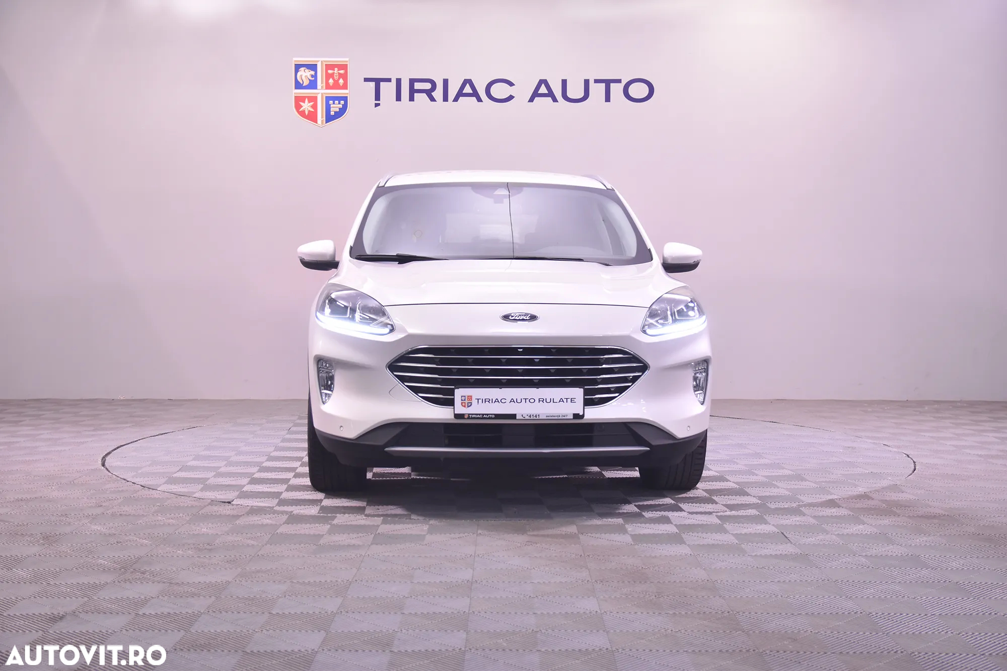Ford Kuga - 8