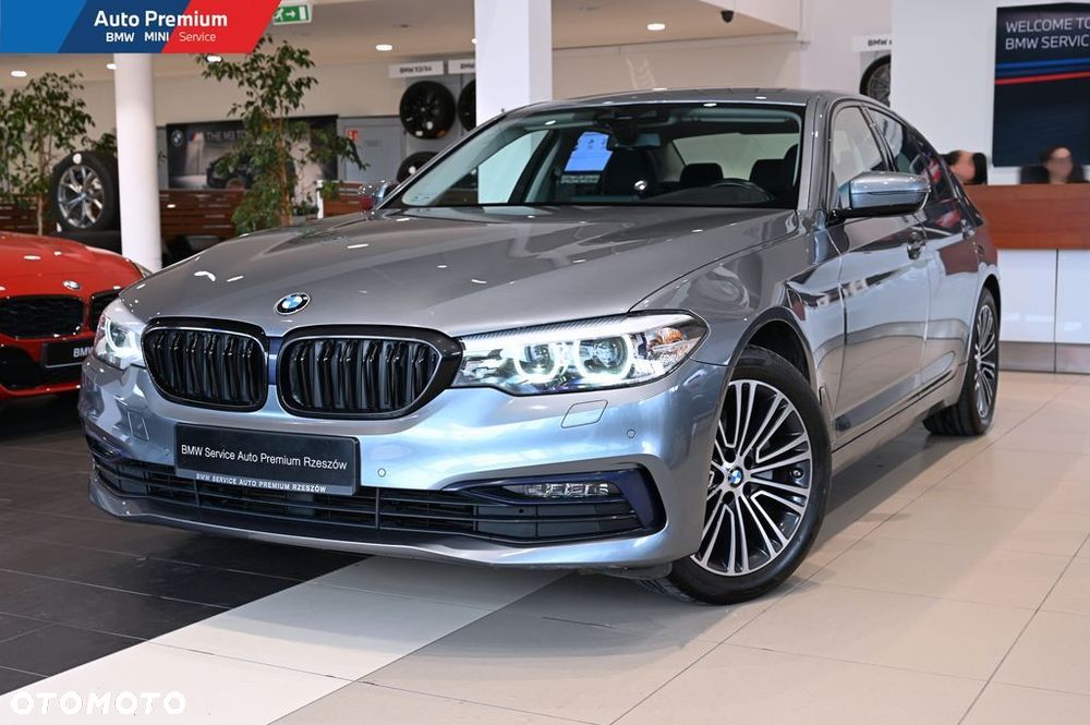 BMW Seria 5 520d xDrive - 4