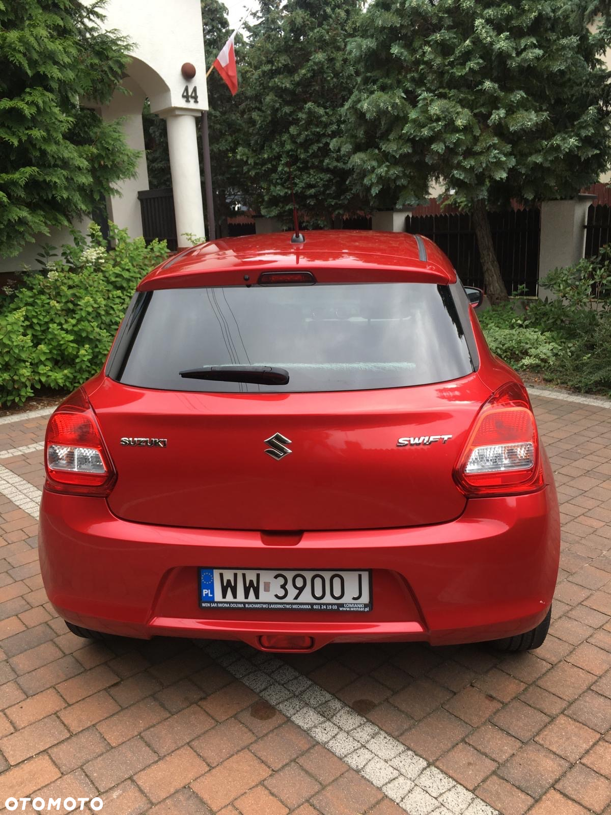 Suzuki Swift 1.2 Premium Plus CVT - 4