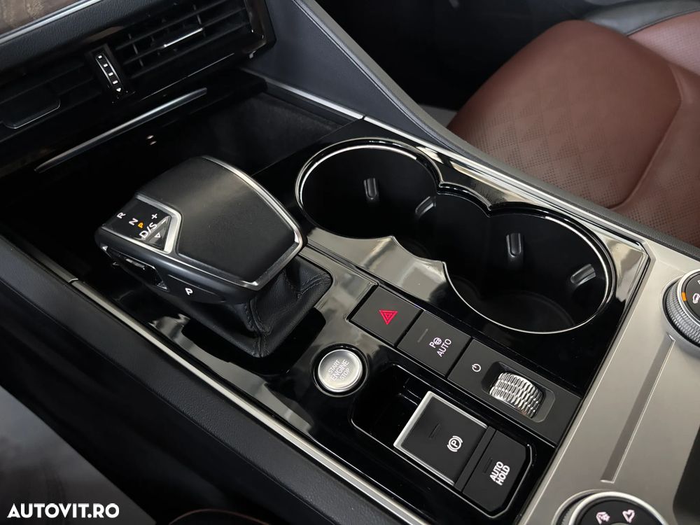 Volkswagen Touareg - 29