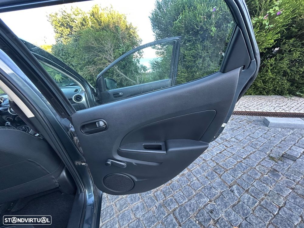 Mazda 2 1.4 MZ-CD Sport - 15