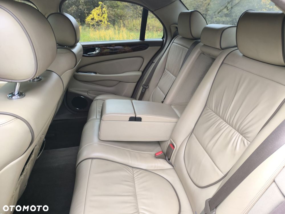 Jaguar XJ XJ6 2.7 D Executive - 21