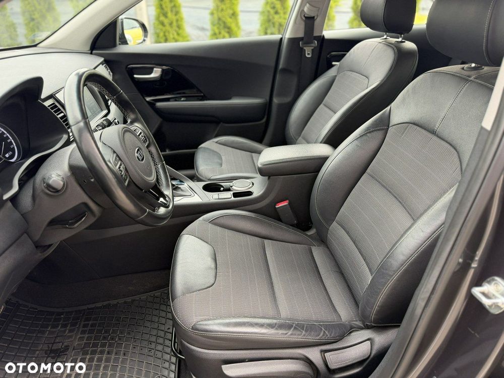 Kia Niro 1.6 GDI Hybrid L - 10