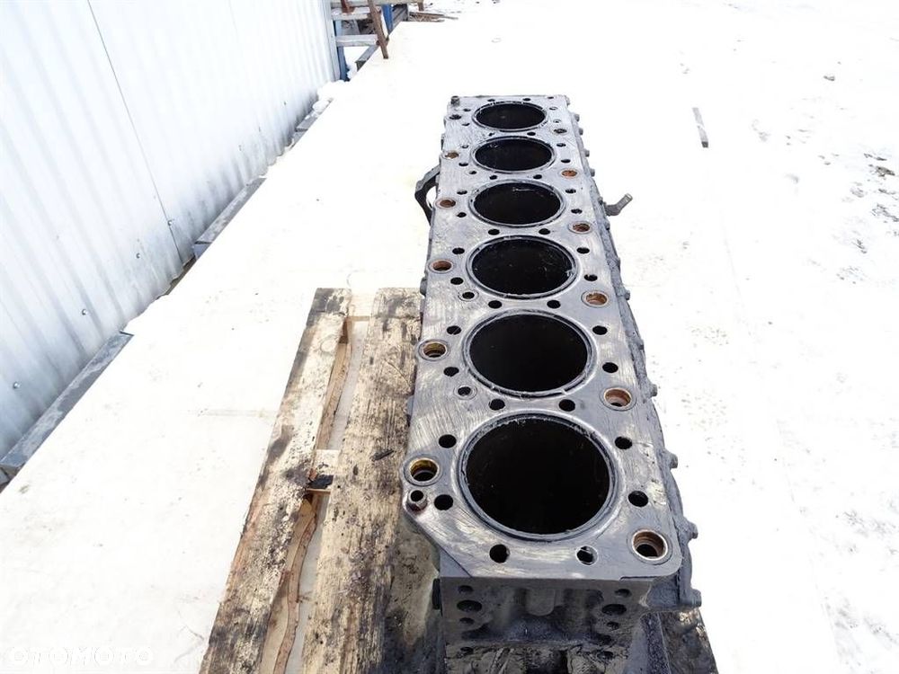 BLOK SILNIKA  VOLVO FH12 1993 - 2022 FH 12/380 279 kW [379 KM] 6x2 1993 - 2005 D12A380 - 5