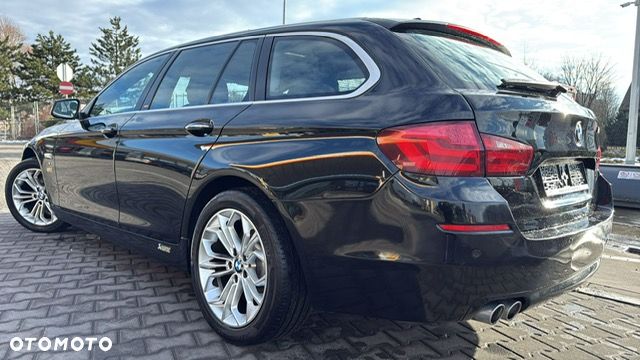 BMW Seria 5 520d Luxury Line - 4