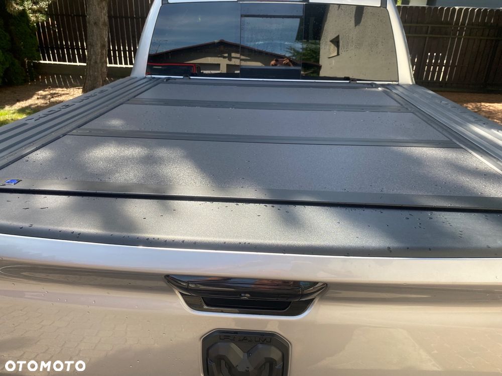 RAM 1500 Crew Cab Shortbed Laramie - 5