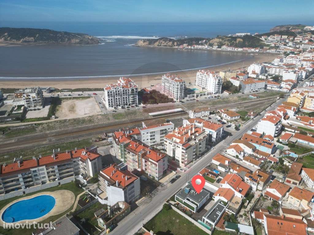 Moradia T4 com Piscina e com Unidades Independentes localizada em S... - Grande imagem: 4/50