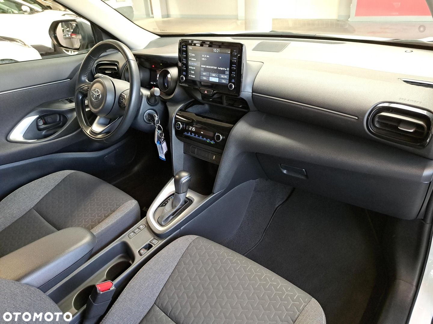 Toyota Yaris Cross - 16