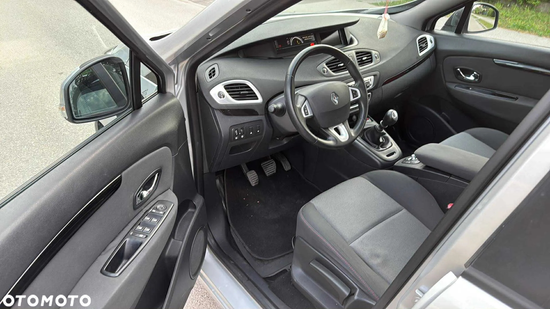 Renault Scenic 1.5 dCi Expression - 10