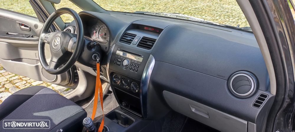 Suzuki SX4 1.6 DDiS GL Outdoor Line - 6