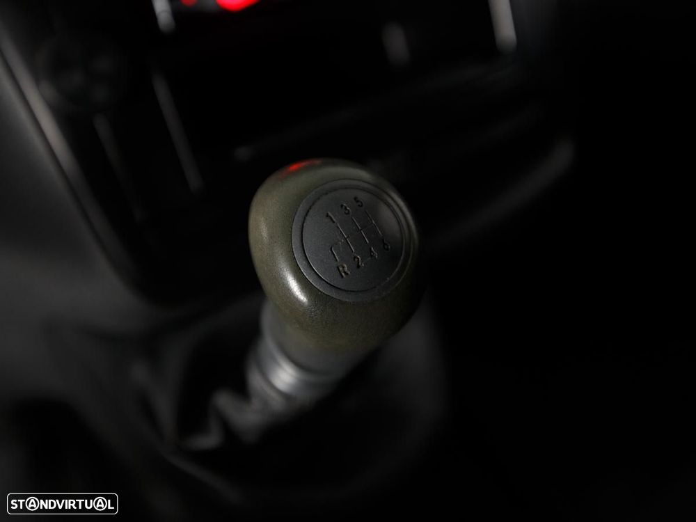 Mercedes-Benz Vito - 15