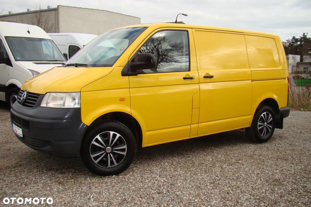 Volkswagen Transporter - 2