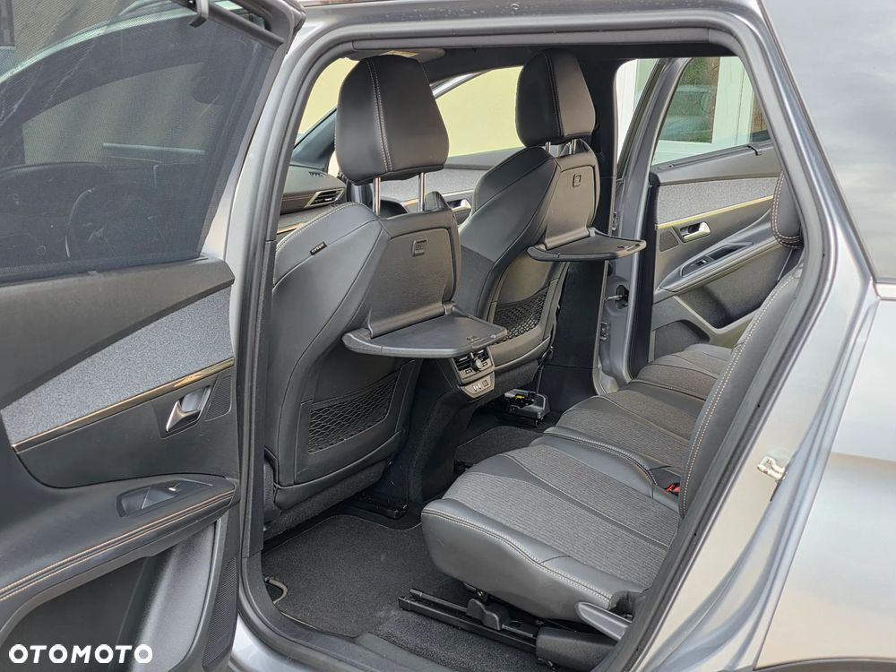 Peugeot 5008 PureTech 180 EAT8 Stop & Start GT Pack - 32