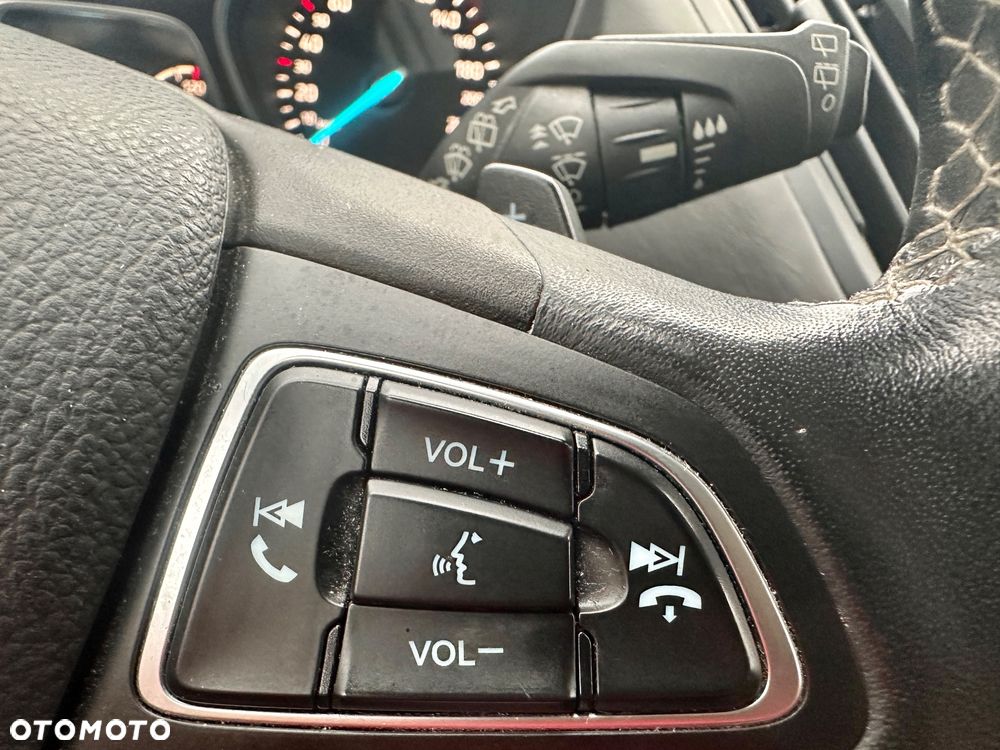 Ford Kuga Vignale 2.0 TDCi AWD - 25