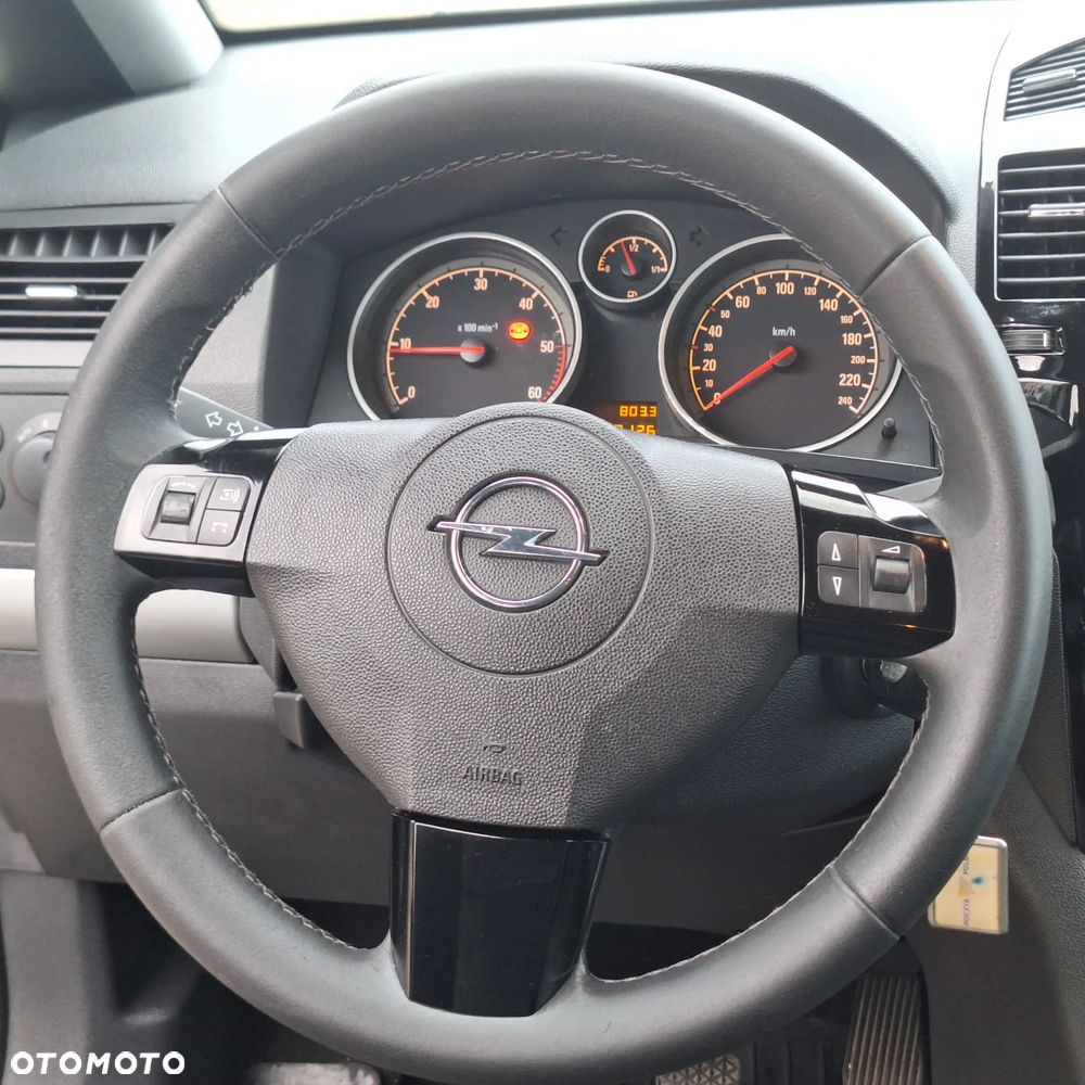 Opel Zafira - 20