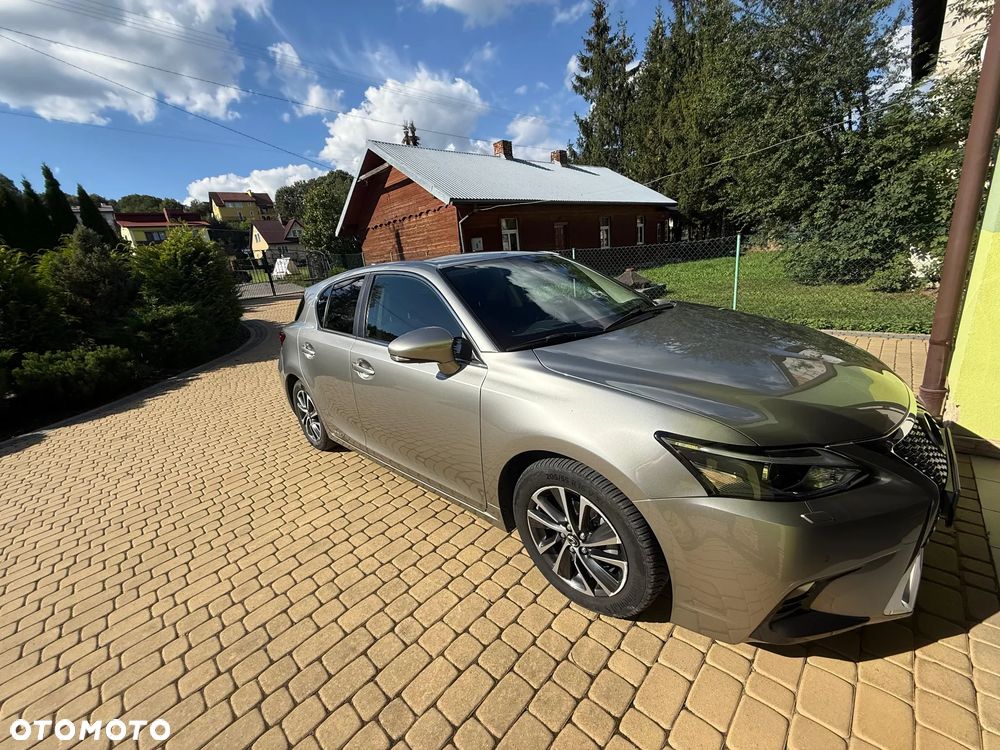 Lexus CT 200h Elegance - 2