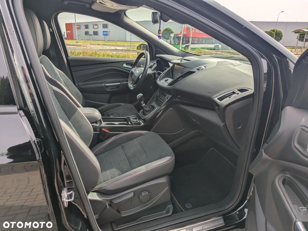 Ford Kuga 1.5 EcoBoost FWD ST-Line ASS MMT6 - 8