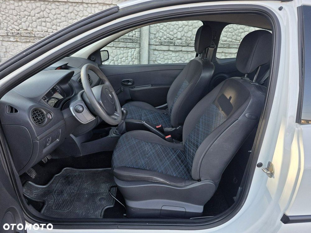 Renault Clio 1.2 16V Authentique - 8