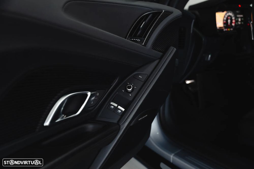 Audi R8 Coupé 5.2 FSI V10 Plus S tronic - 23