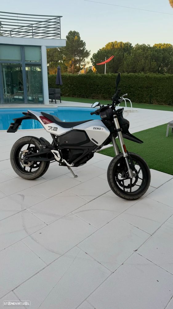 Zero Motorcycles FXE - 2