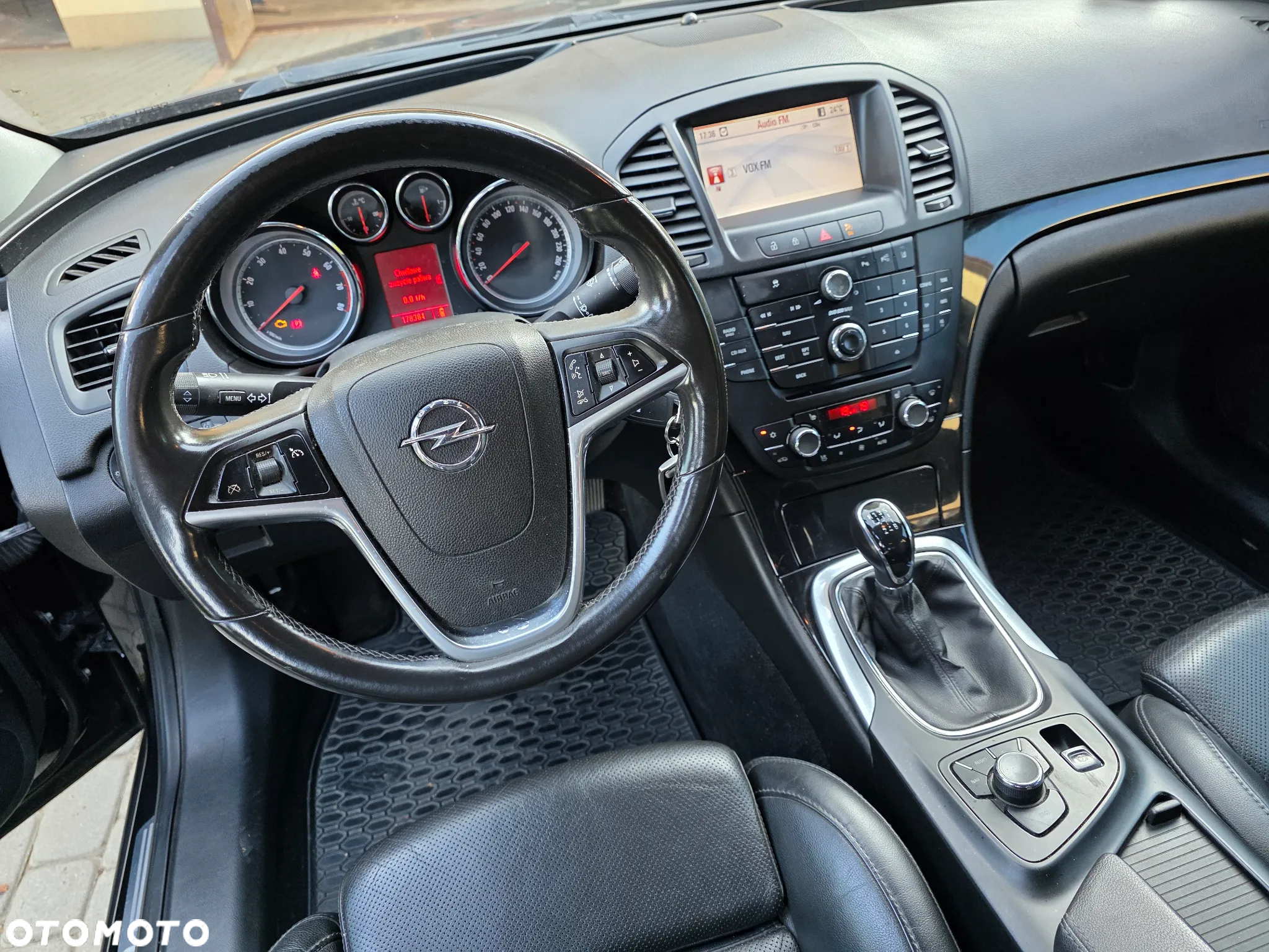 Opel Insignia 1.8 Cosmo - 10