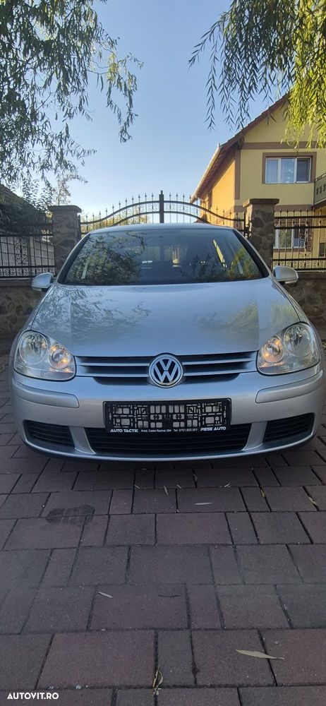 Volkswagen Golf - 11