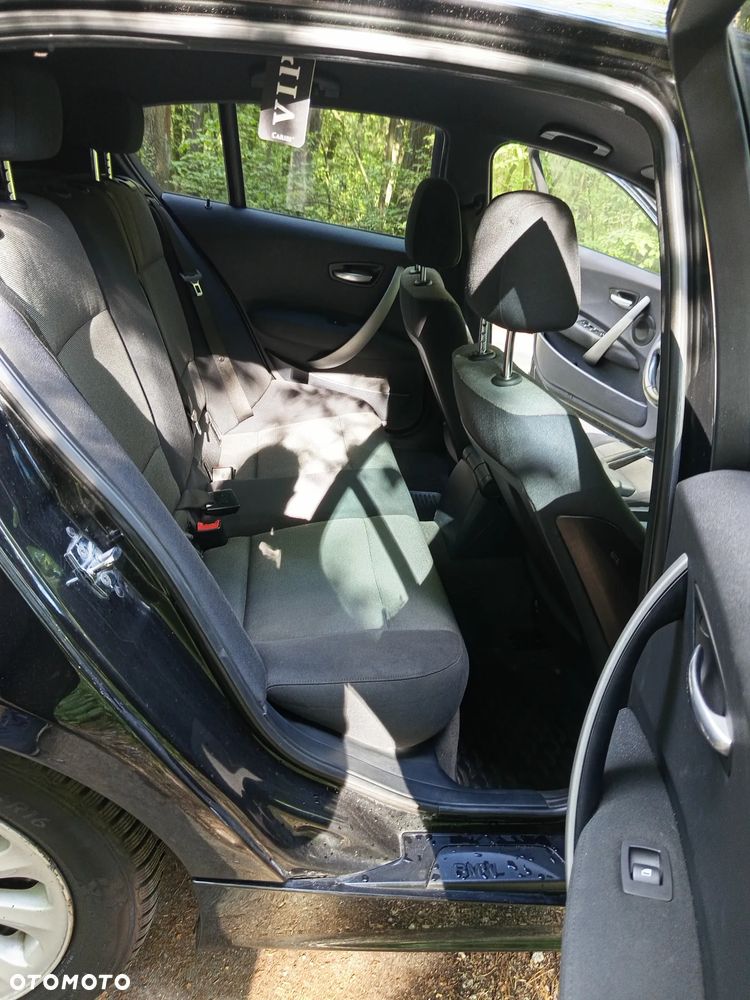 BMW Seria 1 118d DPF - 9