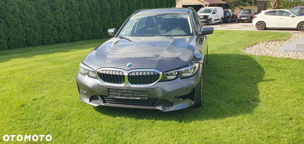 BMW Seria 3 320d Edition Luxury Line Purity - 19