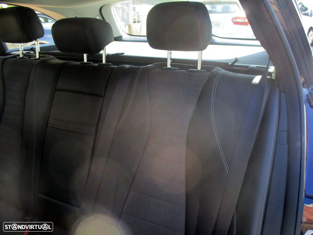 Mercedes-Benz E 220 d Avantgarde+ - 42